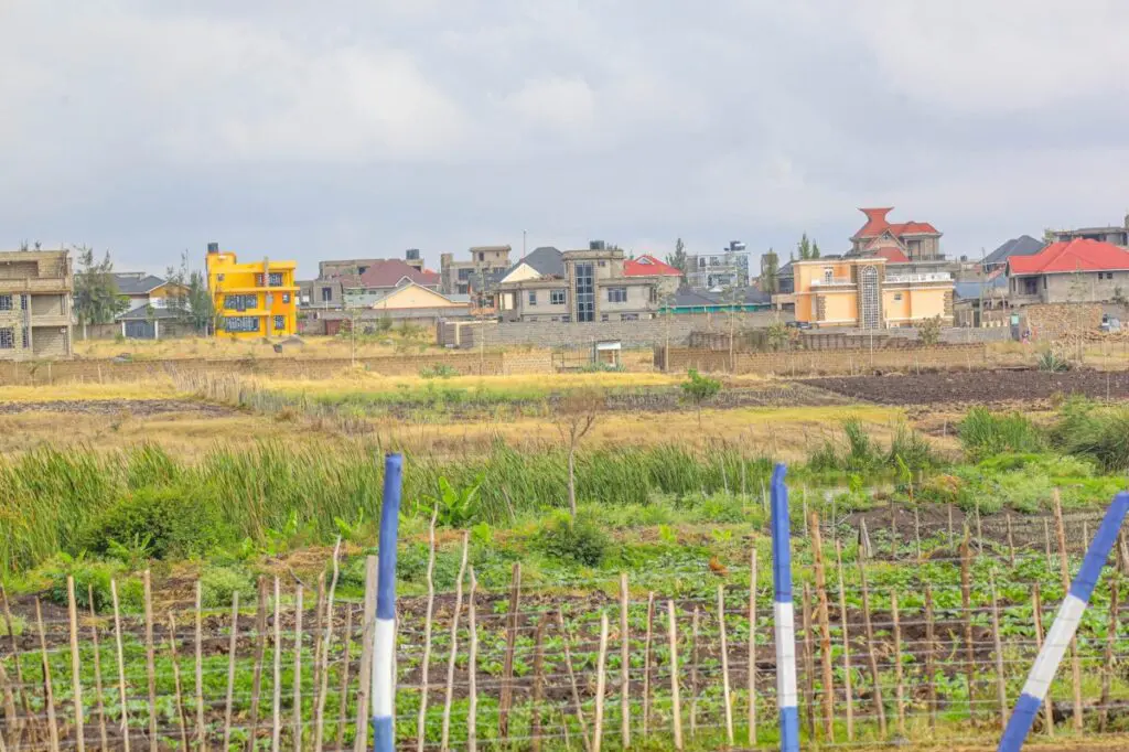 Best Satellite Towns Around Nairobi to Buy Land in 2026 (Affordable & High Growth)